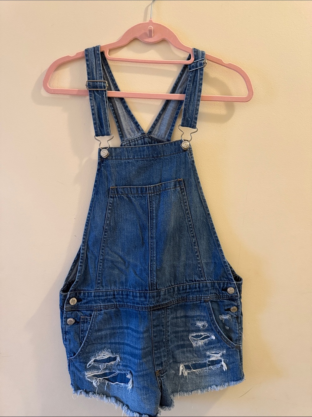 American Eagle Overall Shorts - Blue Distressed